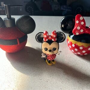 Minnie Mouse Red and Black Bathroom Set (soap dispenser/tooth brush holder)
